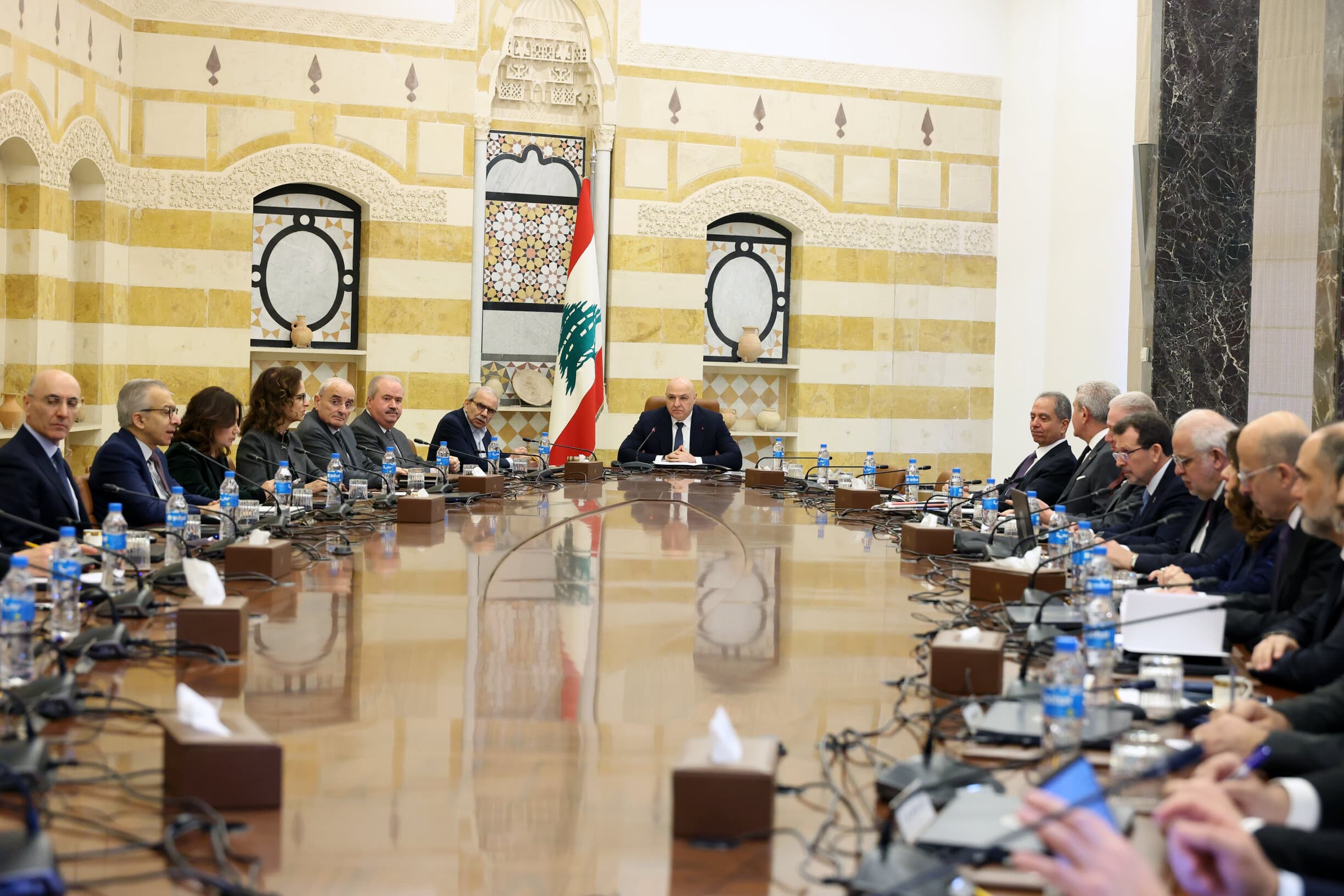 Hezbollah's lack of government confidence withdrawal