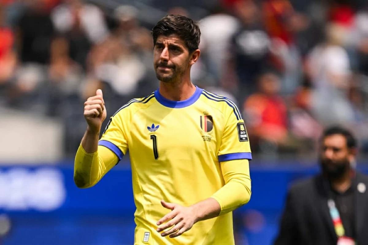 كورتوا يعبر عن فخره رغم نهاية الجيل الذهبي لمنتخب بلجيكا