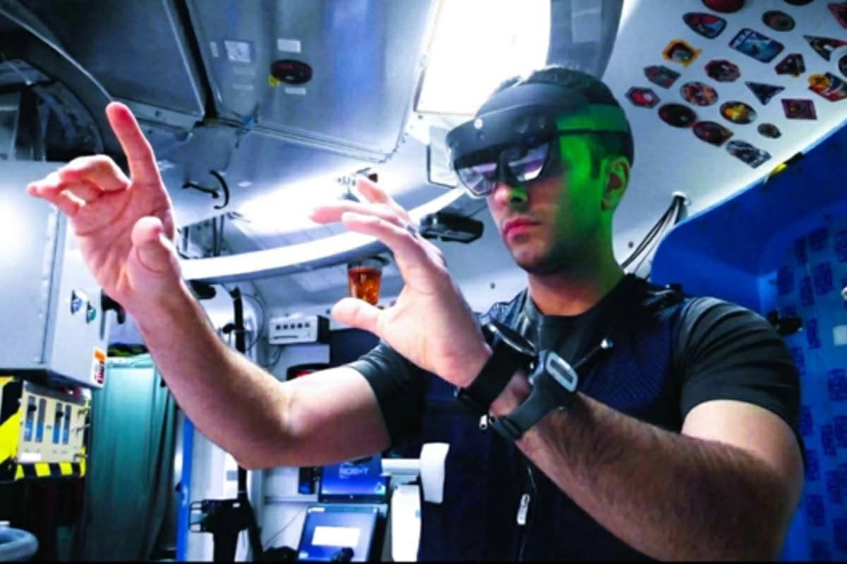 NASA seeks paid volunteers for one-year Mars simulation in isolation