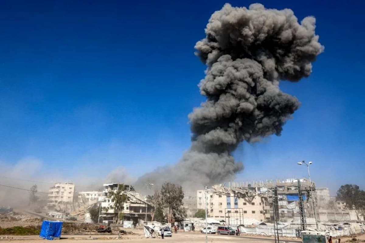 Israel continues bombing Gaza, killing seven Palestinians