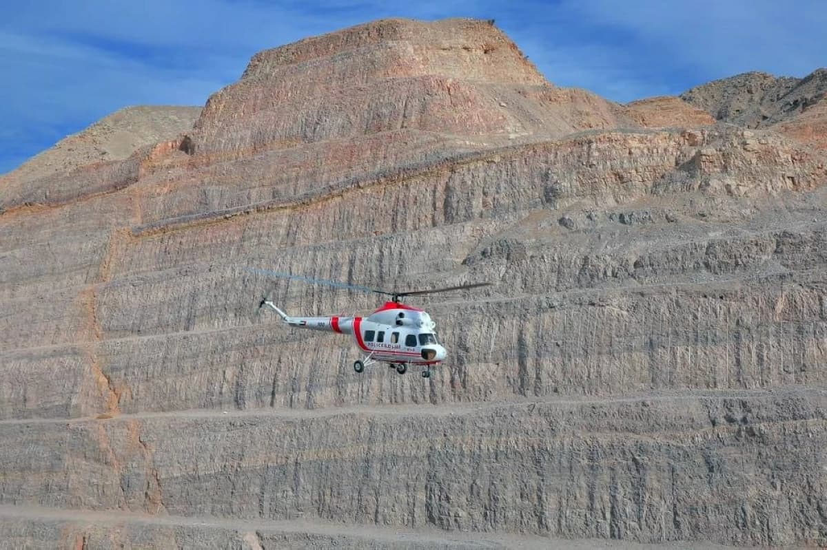 Ras Al Khaimah Police Rescue Citizen in Mountainous Area at 2,000 Feet Elevation