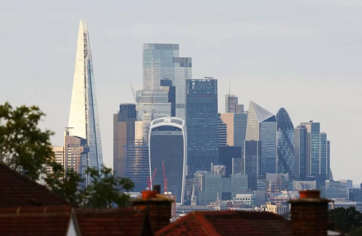 Organization of Economic Cooperation emphasizes that reducing productivity disparities between British regions boosts economic growth