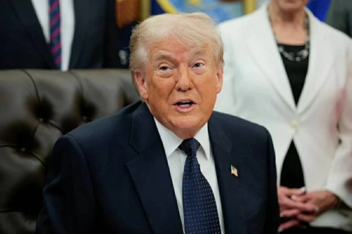 Trump warns Iranians to behave and expresses dislike for deadlines