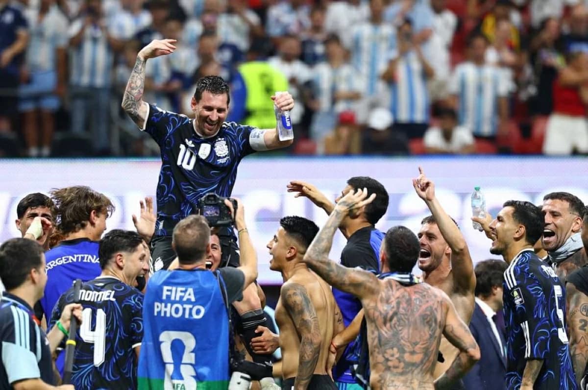 Messi describes England match as "very special" and exceptional for Argentina