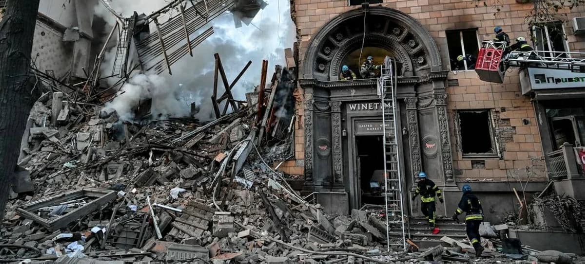 Russian rockets strike two areas in Kyiv, causing two deaths
