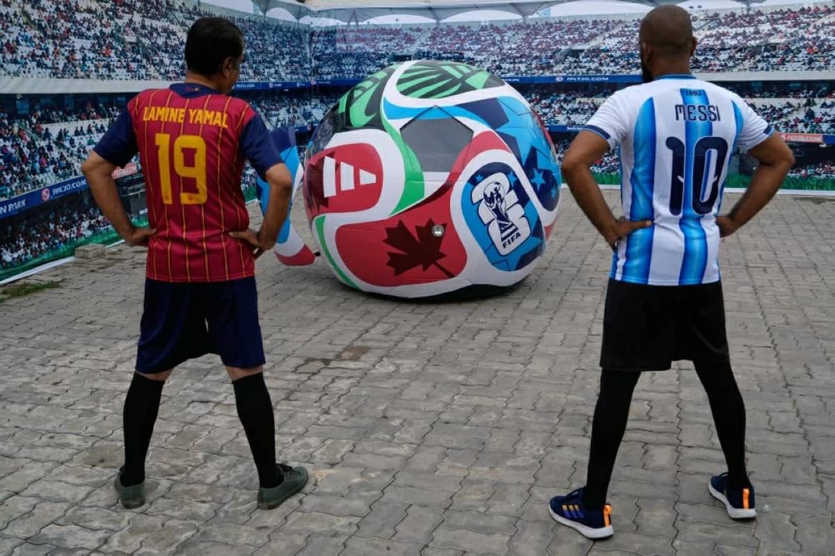 Reasons Behind Fans' Preference for Argentina and Messi to Lose