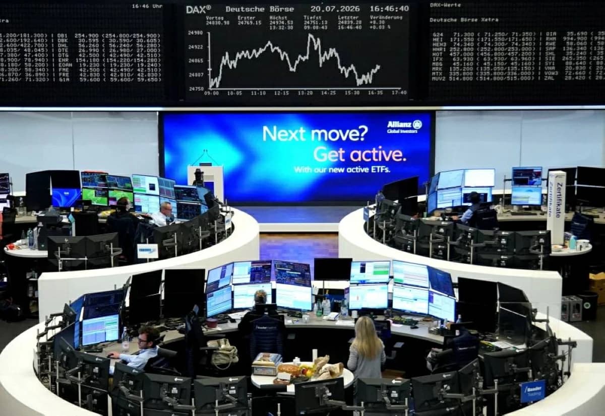 European stocks climb amid falling oil