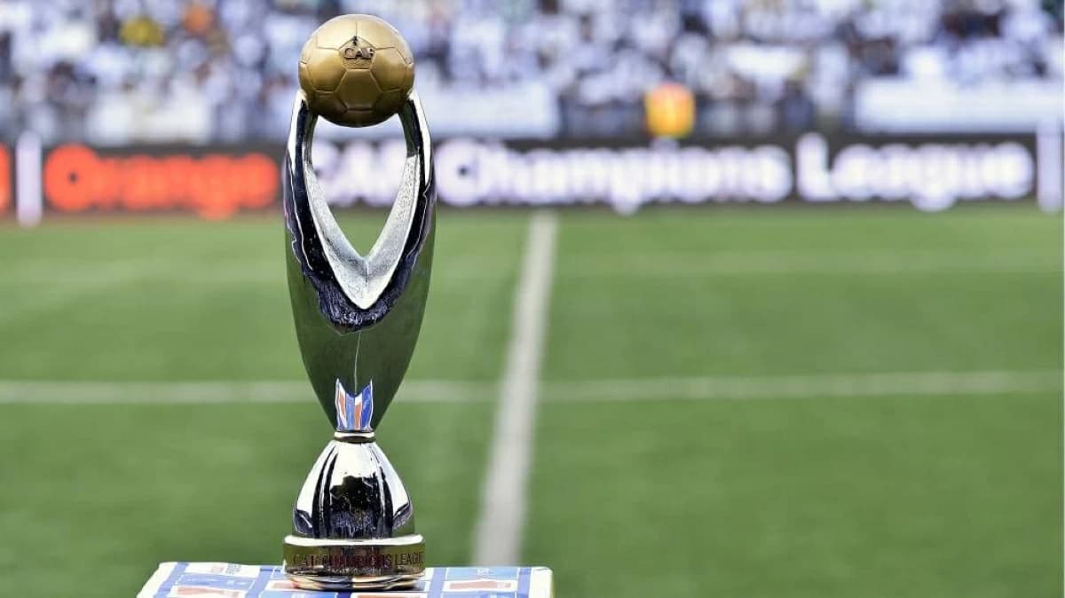 كاف يمنح الزمالك الرخصة الإفريقية