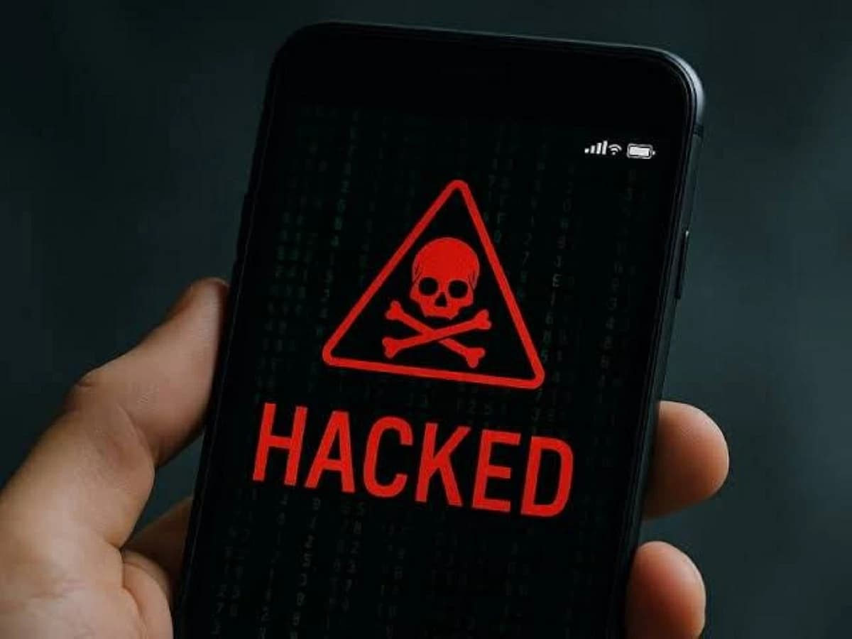 Signs your phone may be hacked
