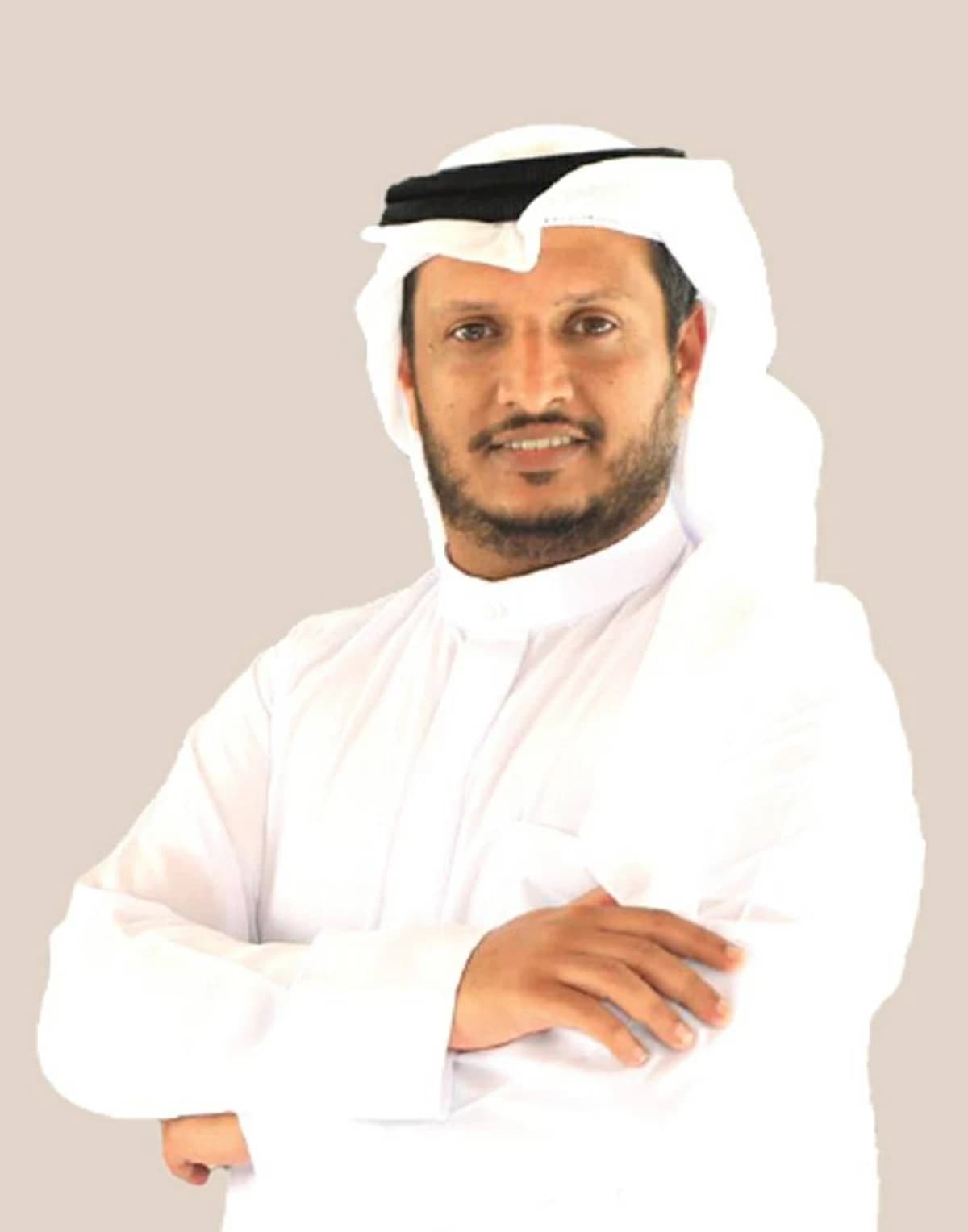 Salem Aljunaibi Criticizes Galleries for Favoring Big Names