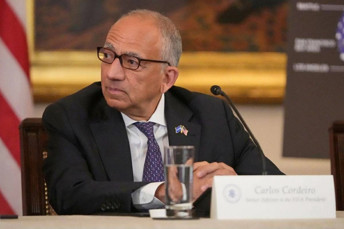 أزمة فيفا مع استقالة مستشار إنفانتينو