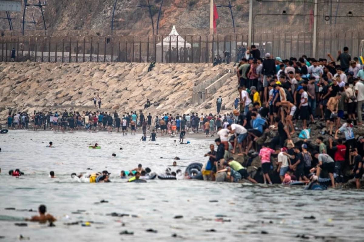 إسبانيا: عودة 37500 مغربي من سبتة
