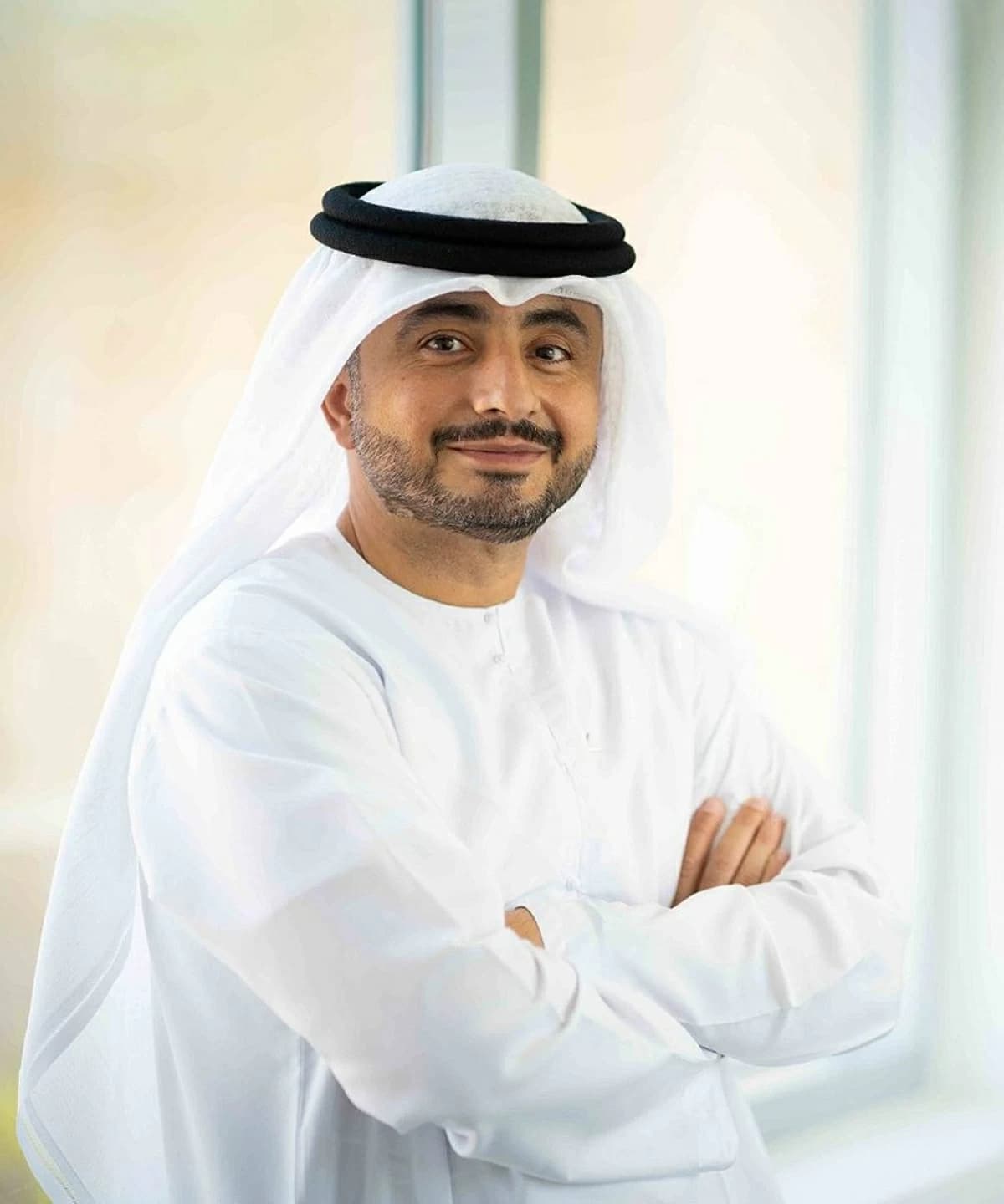 علي الهاشمي يطور خدمات تقنية للمناطق النائية