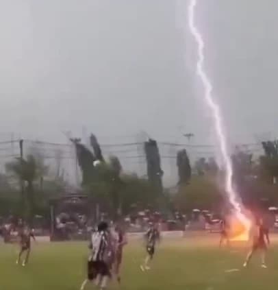 Lightning kills player, injures 12 in Thai match