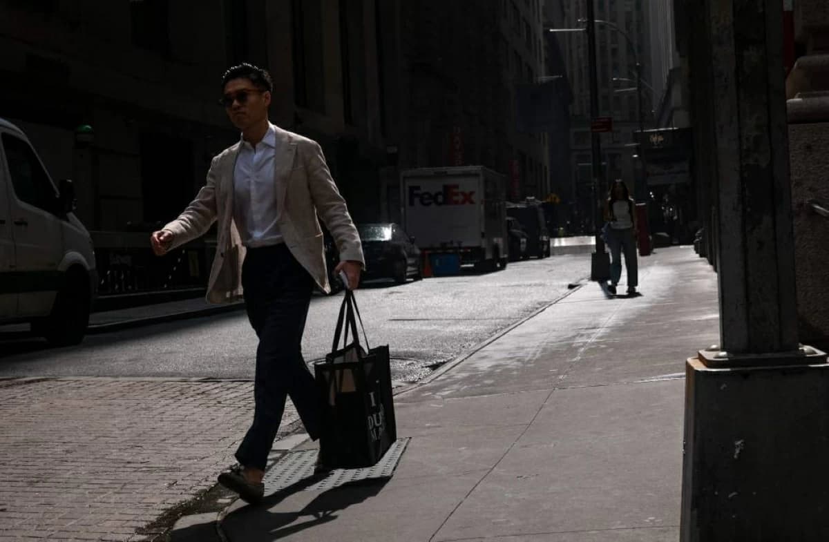 Pirates breach US financial systems