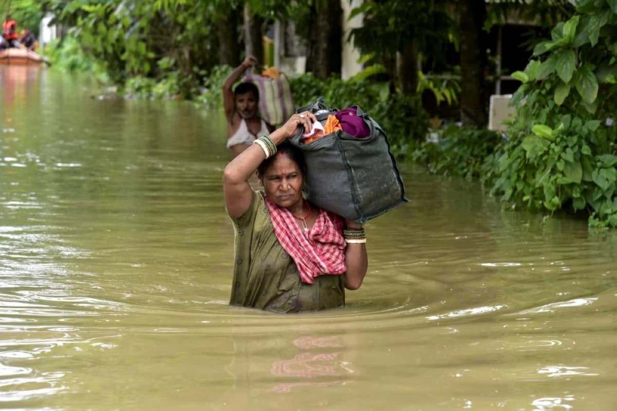 Floods in northeastern India kill 97