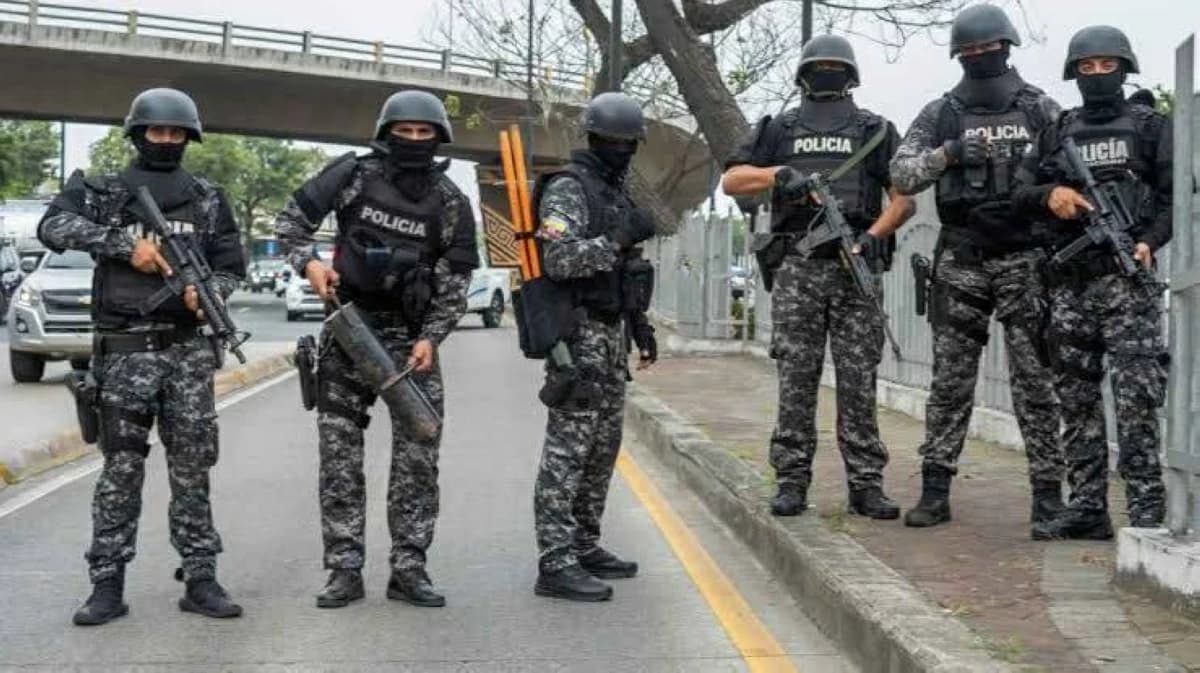 Seven charged over Ecuador candidate plot