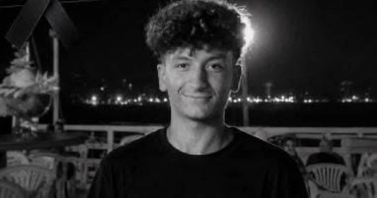 Egyptian youth rescues six from drowning