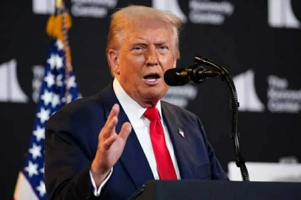 Trump: Focus on sanctions over military action