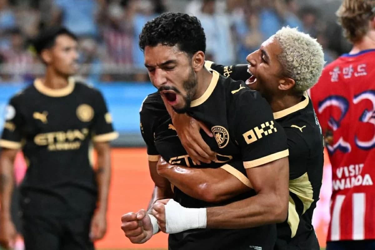 مدرب سيتي يثني على عمر مرموش