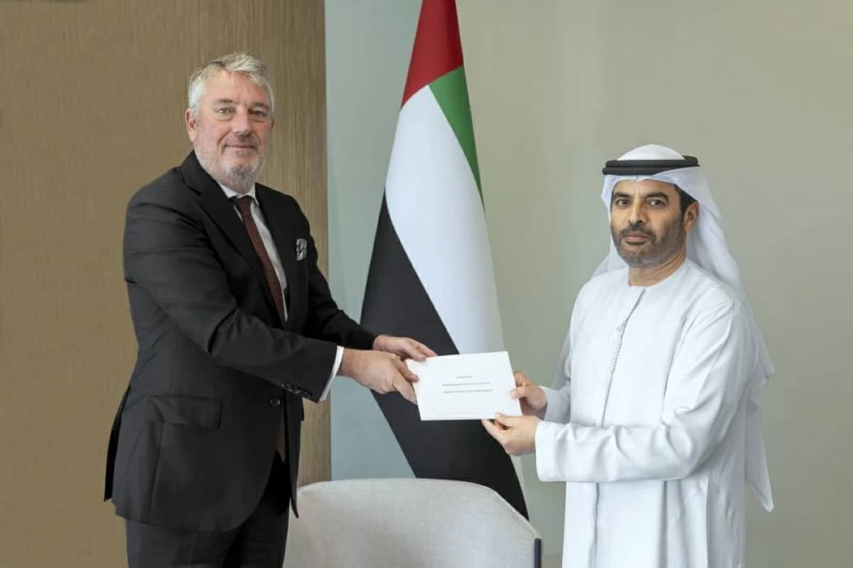 He received ambassador credentials from the Netherlands and Lithuania