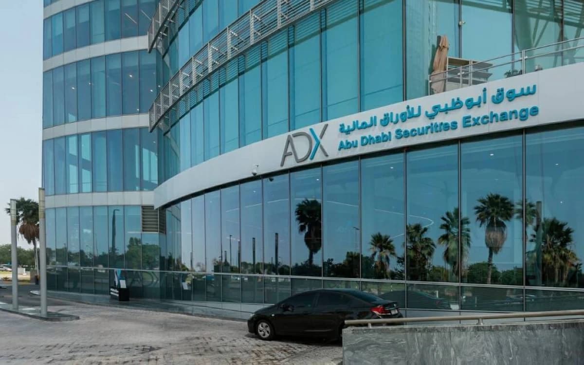Emirati stocks vary at week’s end