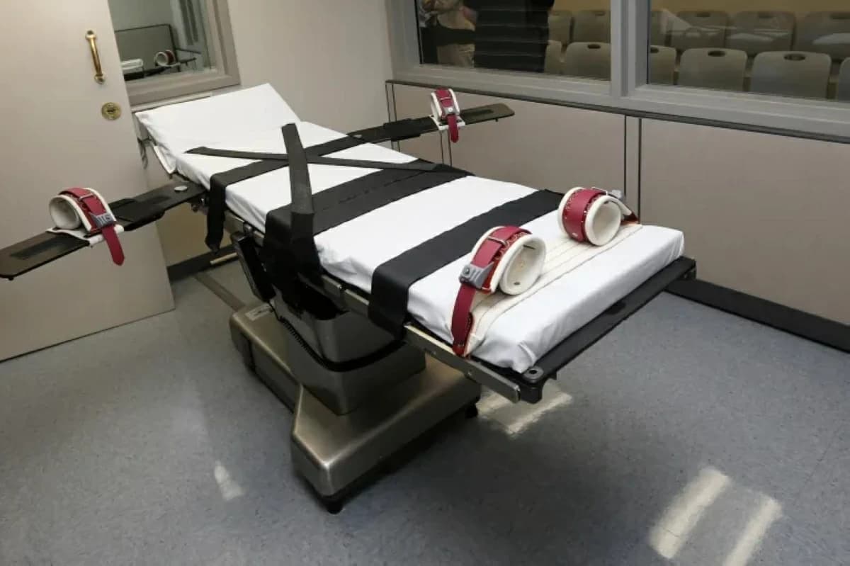 Three US states execute inmates simultaneously
