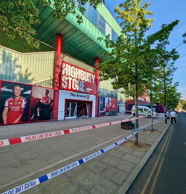 Arsenal store near Emirates robbed