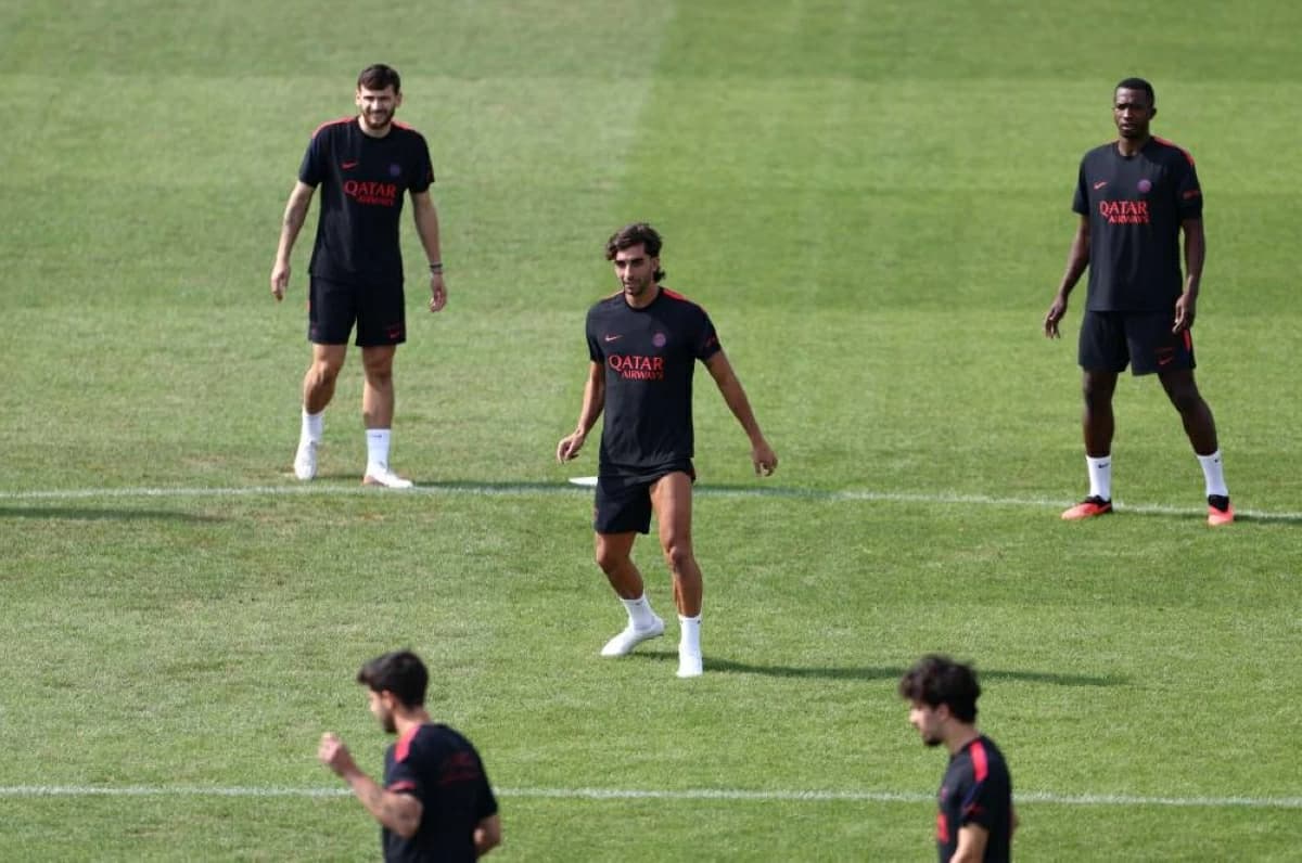Ferran Torres moves from Barcelona to PSG for 58 million