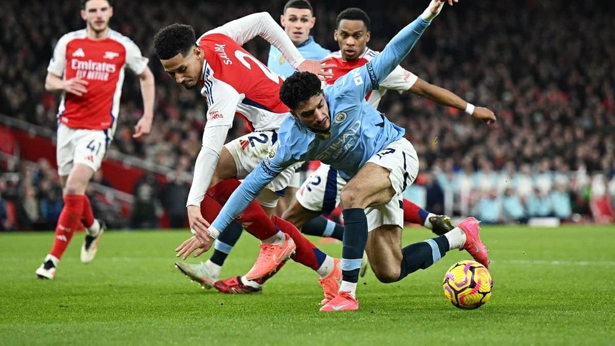 Arsenal and City vie for season opener