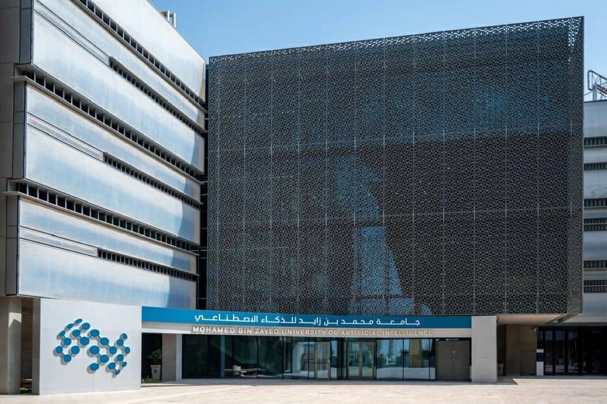 الإمارات تطور ذكاء اصطناعي يتحدث باللهجات العربية