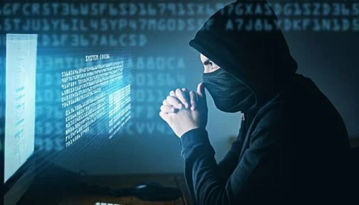 Electronic attack targets 1000 UK charities