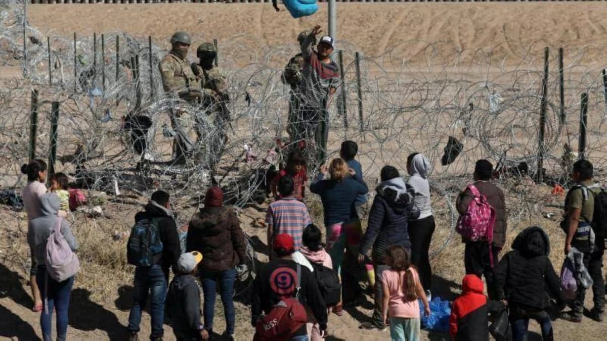القضاء الأمريكي يعلق تأشيرات هجرة 75 دولة