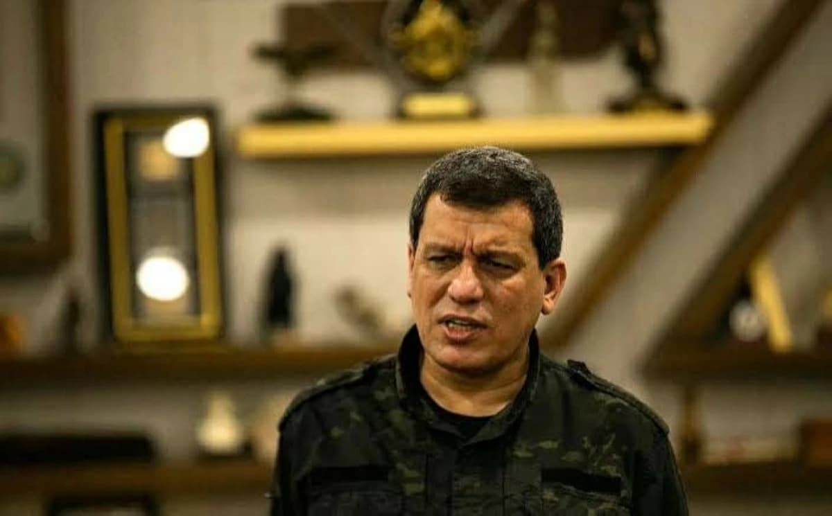 عبدي يعلن حل قسد ودمجها في الدولة