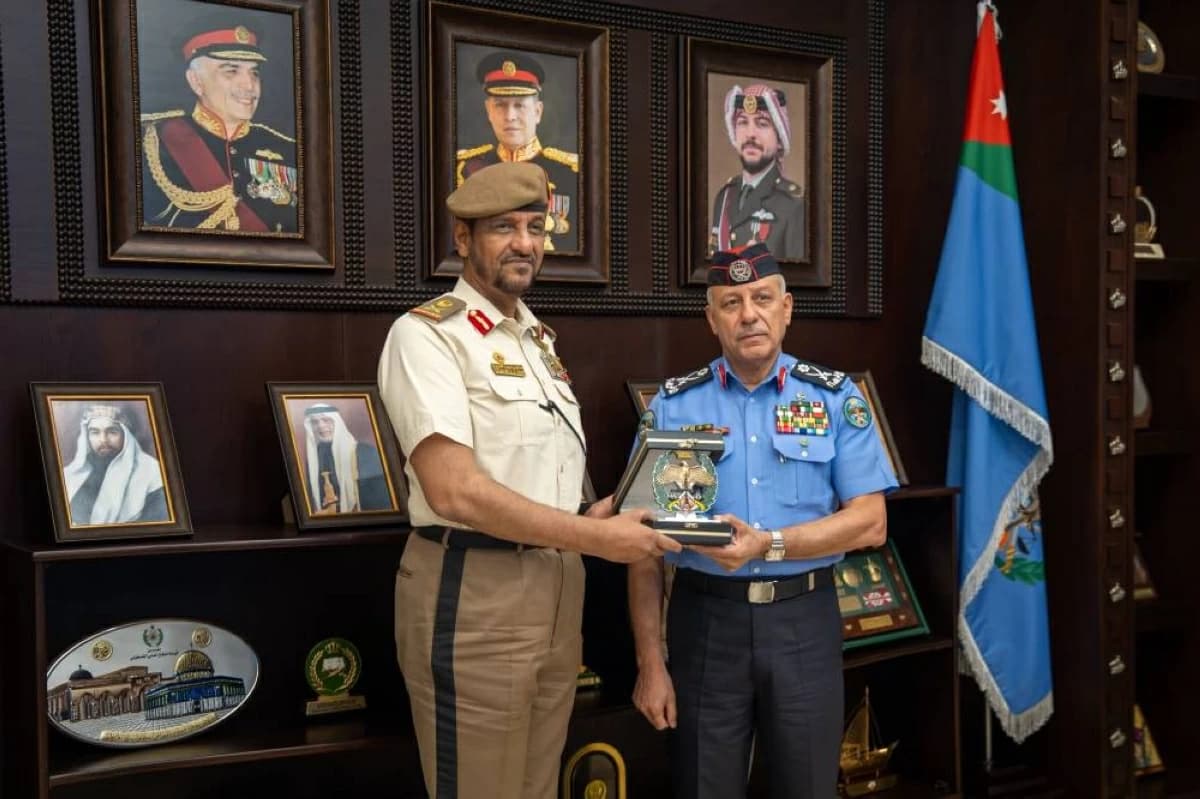National Guard Chief Meets Jordanian Security Head