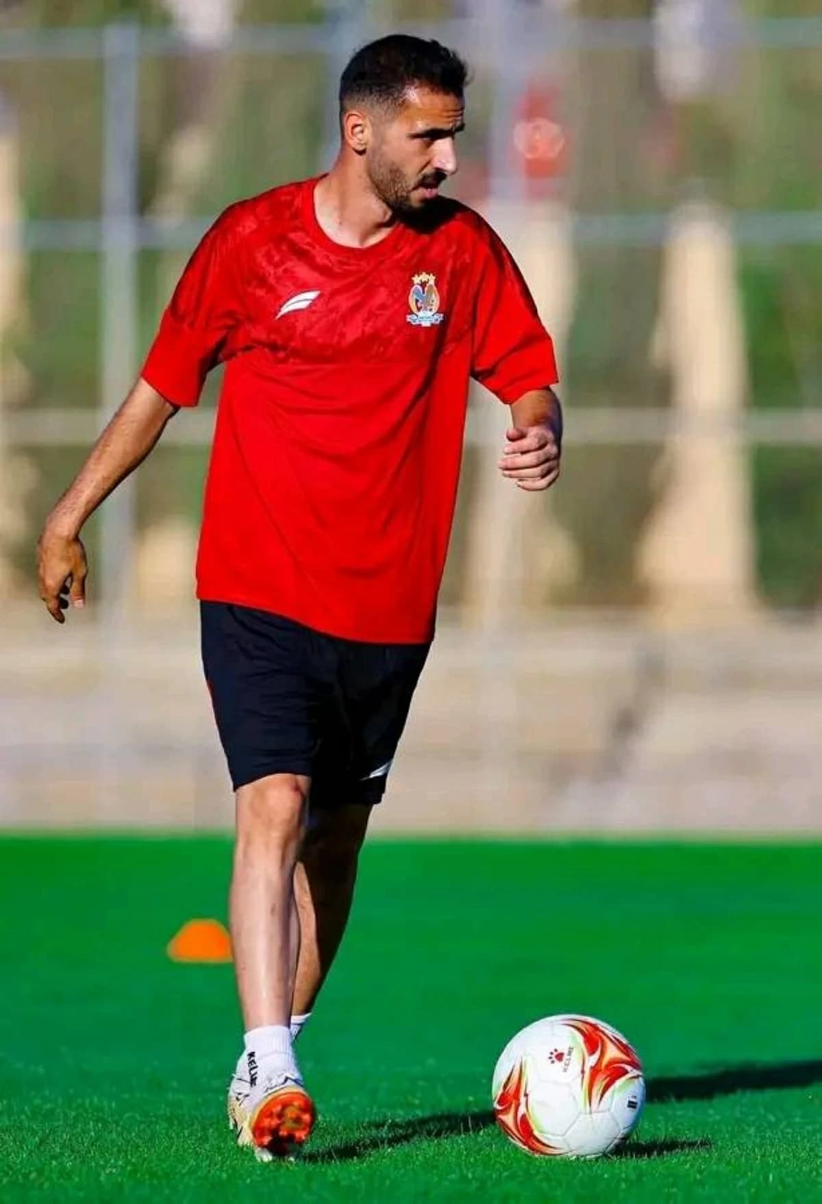 الفيصلي الأردني يمدد عقد هدافه وثلاثة من لاعبيه
