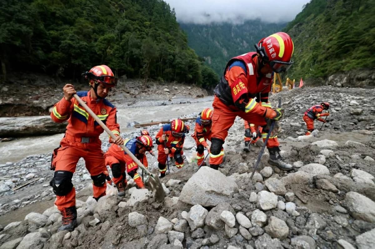 Nepal ramps up search for missing amid health concerns