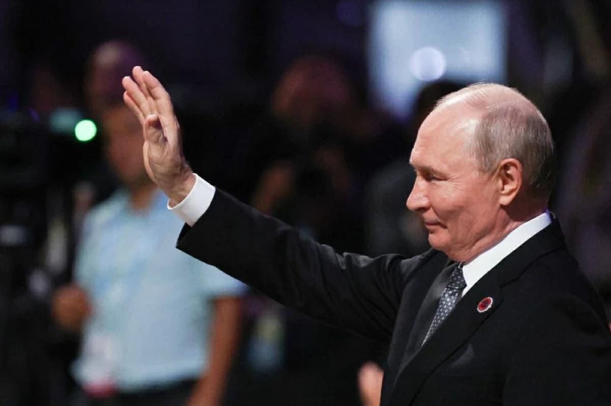 Putin Updates Russia's Ukraine Approach