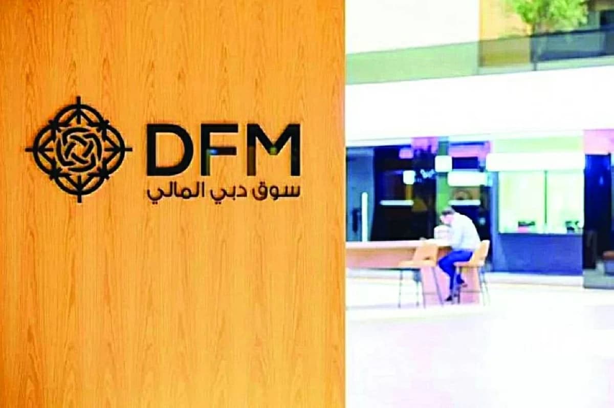 أسهم الإمارات تتراجع في أغسطس و37 مليار درهم سيولة