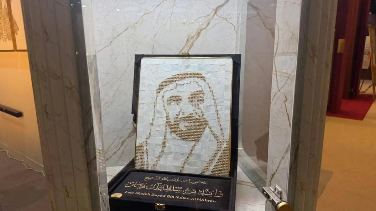 أبوظبي للصيد يدمج الفروسية والتكنولوجيا