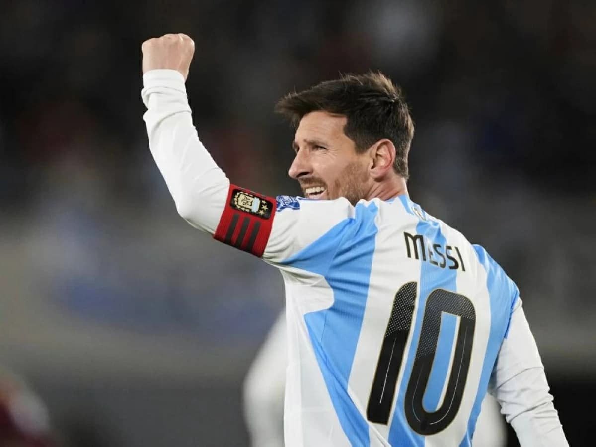 Argentine Football Association honors Messi after retirement