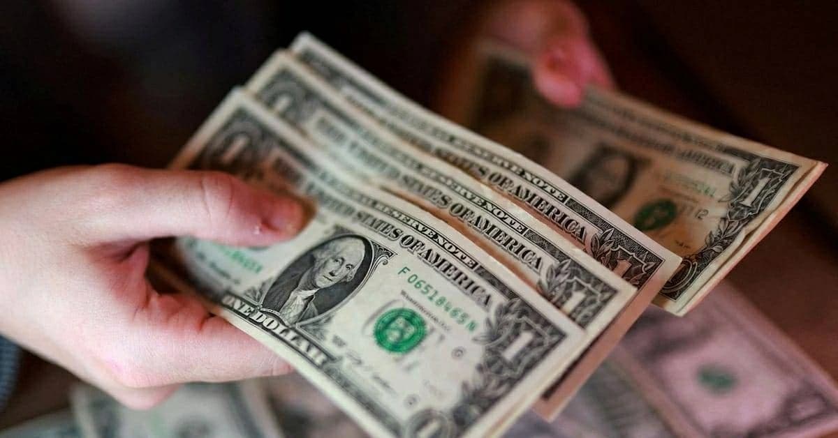 دراسة تربط الصعوبات المالية بسرطان الدماغ