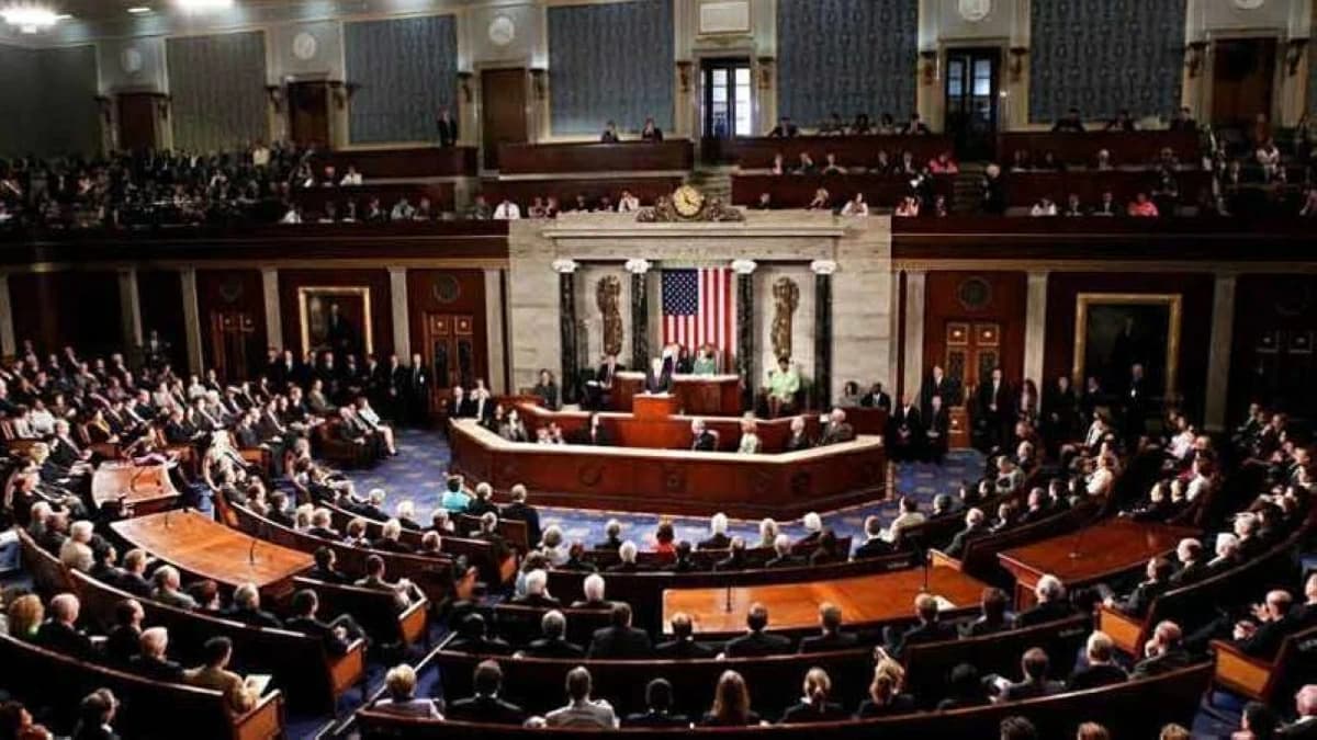 انتخابات الكونجرس تضغط على مستشاري ترامب لخفض التصعيد مع إيران