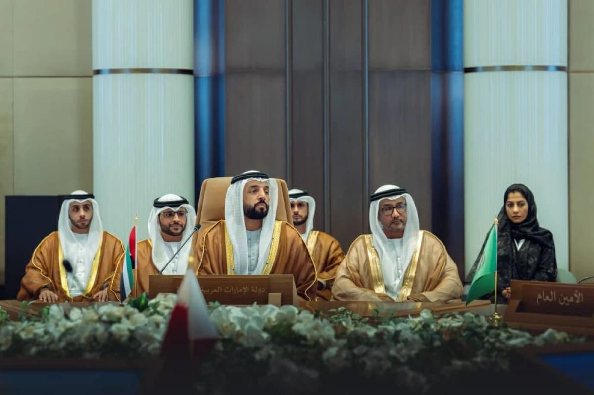 النيادي يقود وفد الإمارات في اجتماع وزراء الشباب الخليجيين