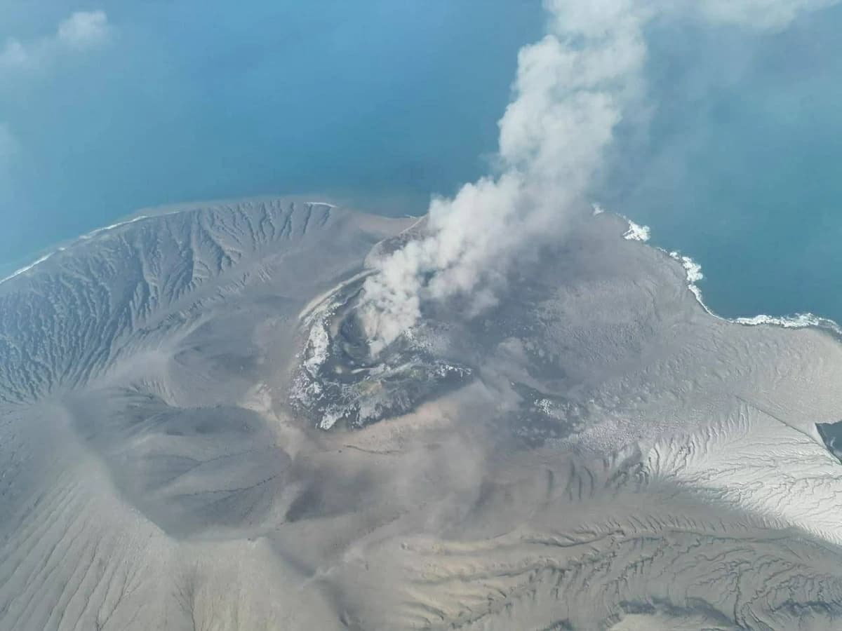 Eruption Disrupts Flights and Activities in Indonesia