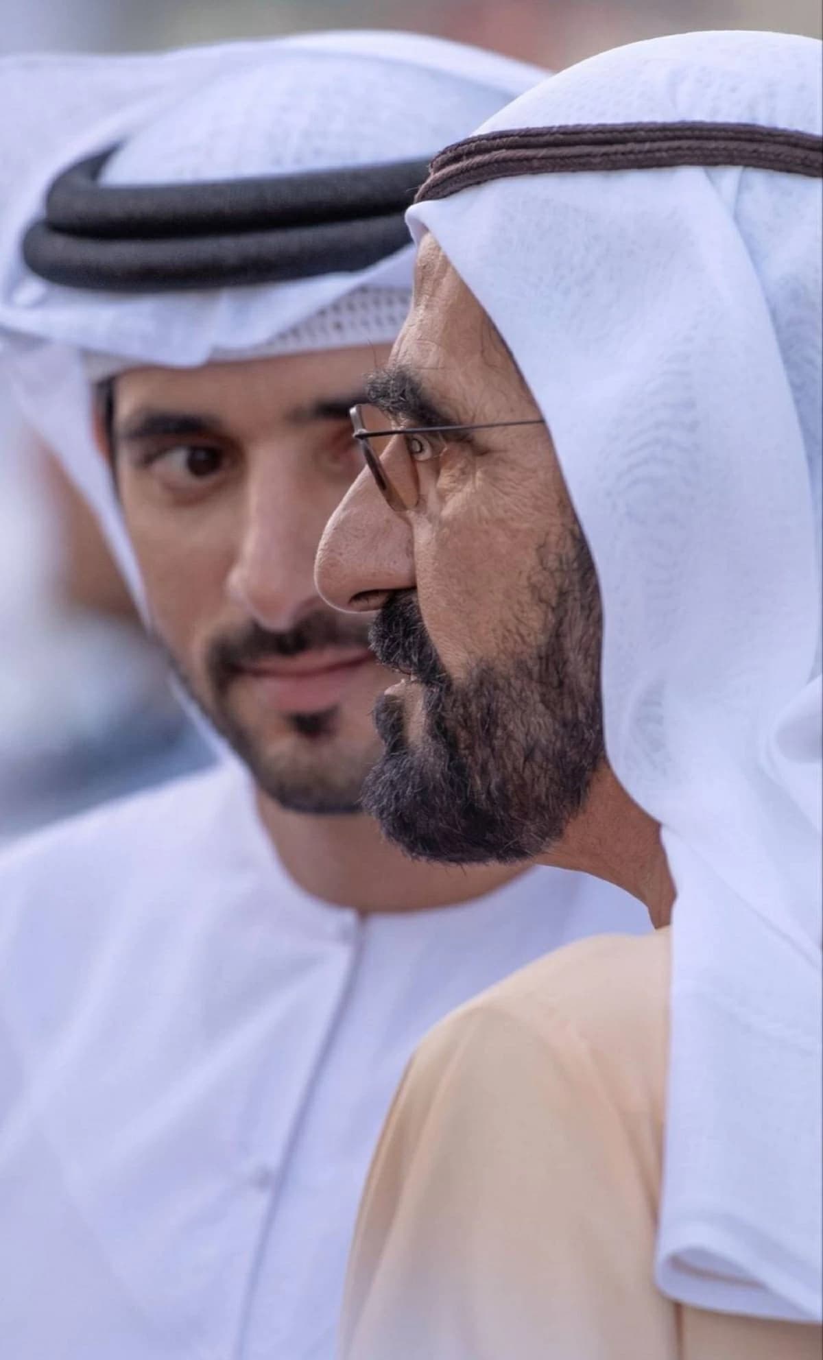 محمد بن راشد يثني على حمدان في «الرسائل»