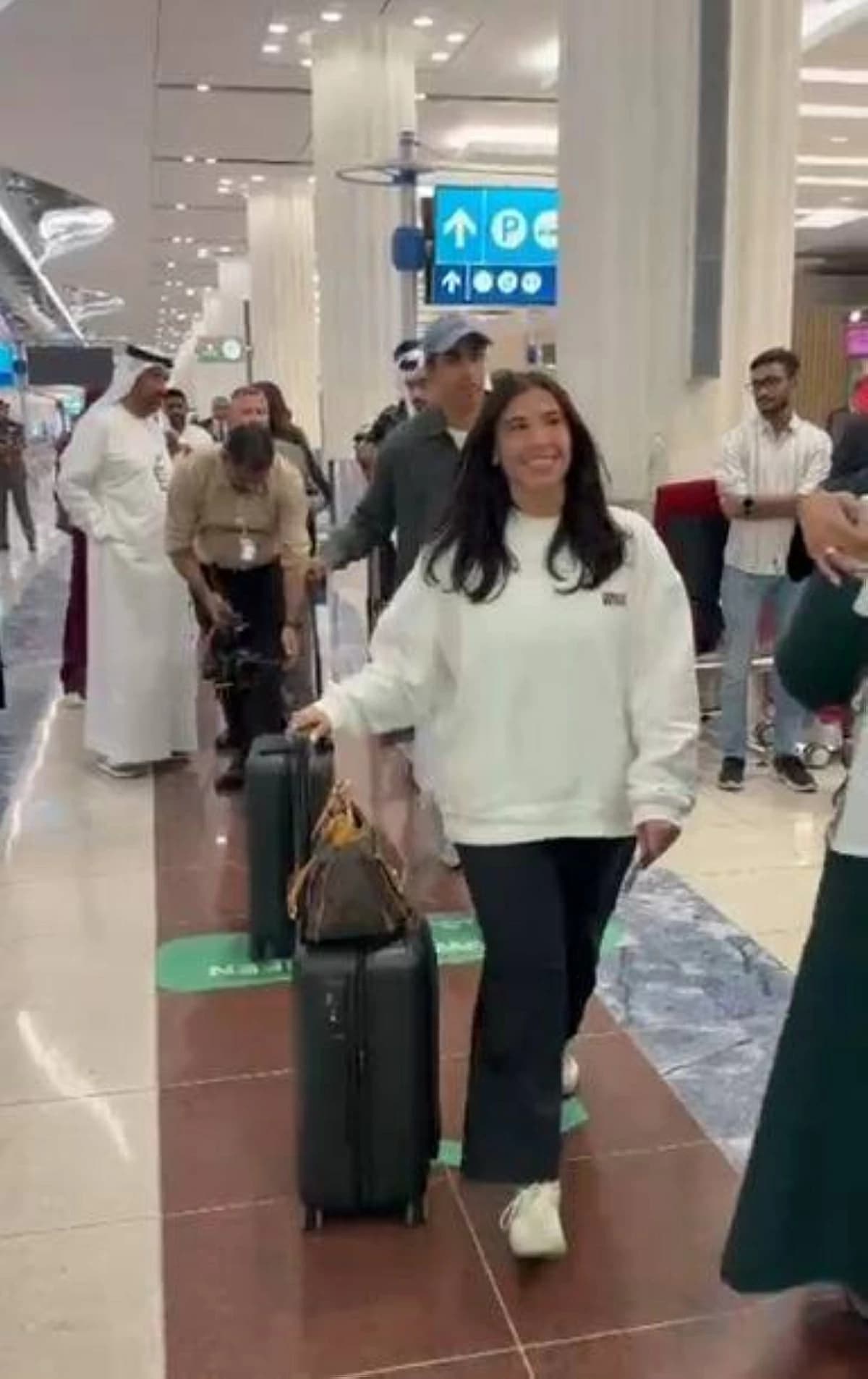 First Dubai Airport "Click and Travel" user takes 12 seconds