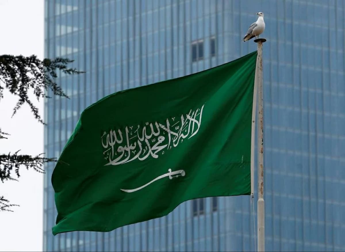 السعودية: إصابات جراء حرائق استهدفت منشآت طاقة