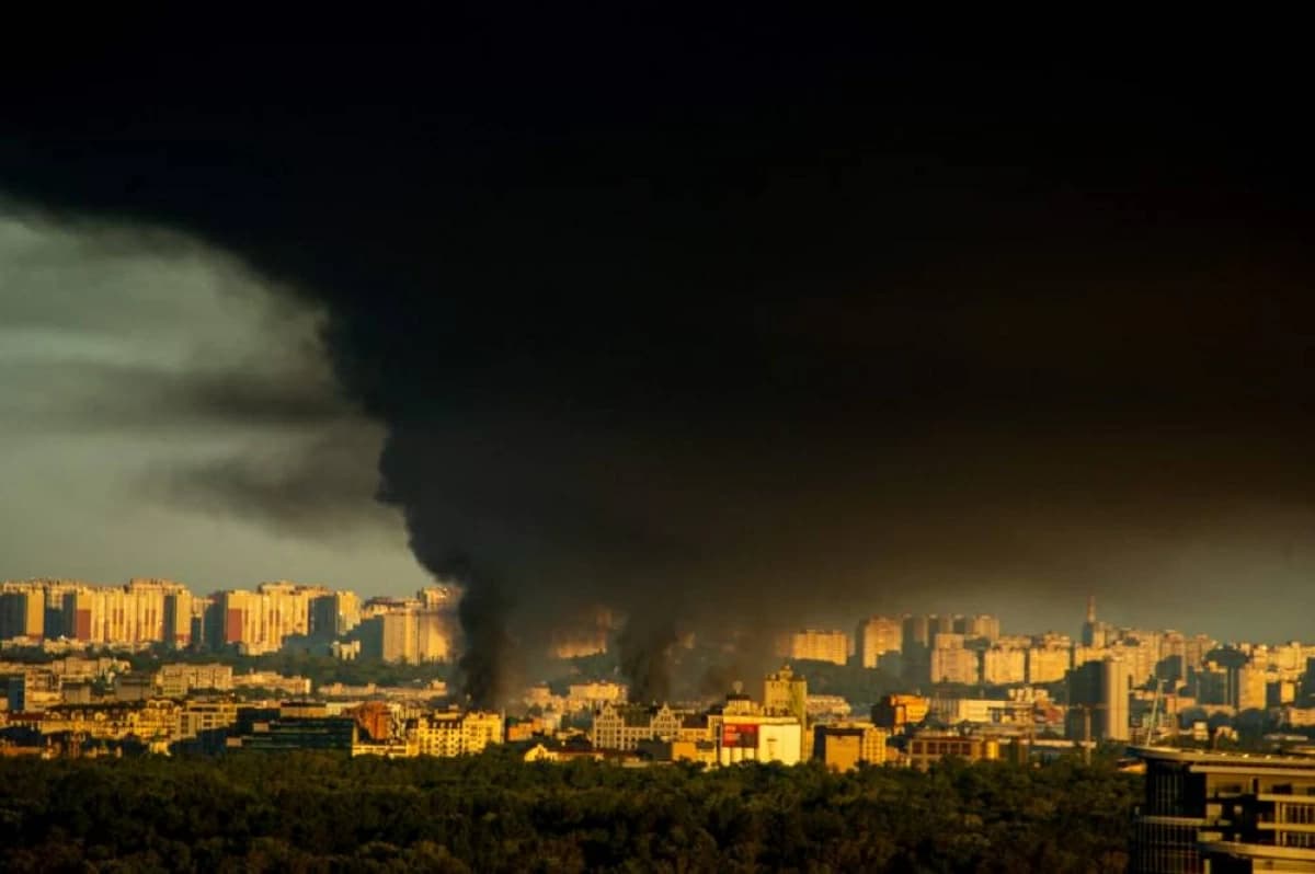 Russia resumes Kyiv shelling after ceasefire