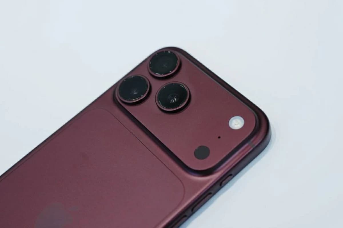 أبل تعلن عن منتجاتها الجديدة بما فيها iPhone 18 وiPhone Duo